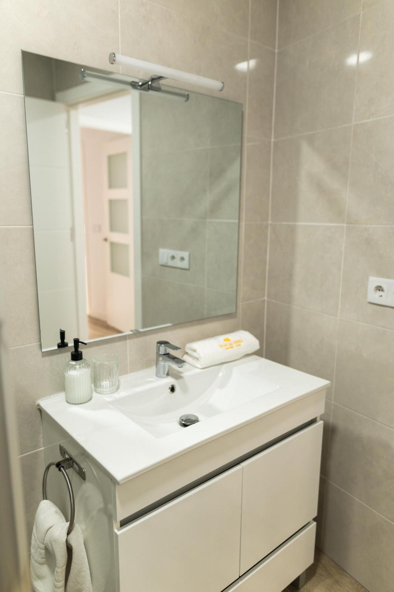 Calvario 53 By 7Escalones Rota Exterior foto